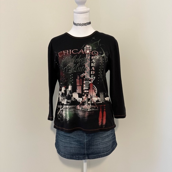 Black Chicago Skyline Women's Top - Picture 1 of 4